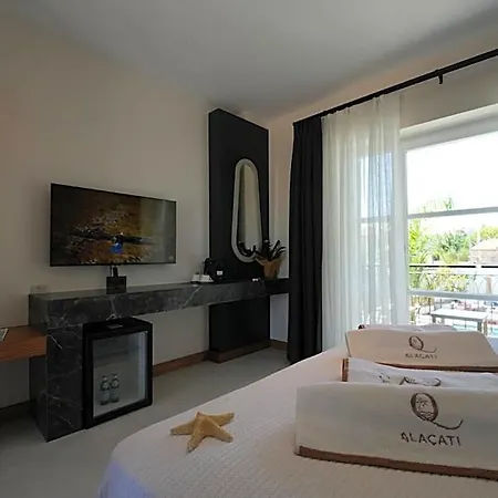 Q Alacati Luxury 4*