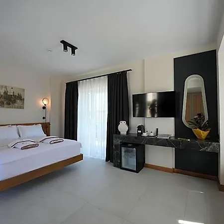 Q Alacati Luxury לינה וארוחת בוקר
